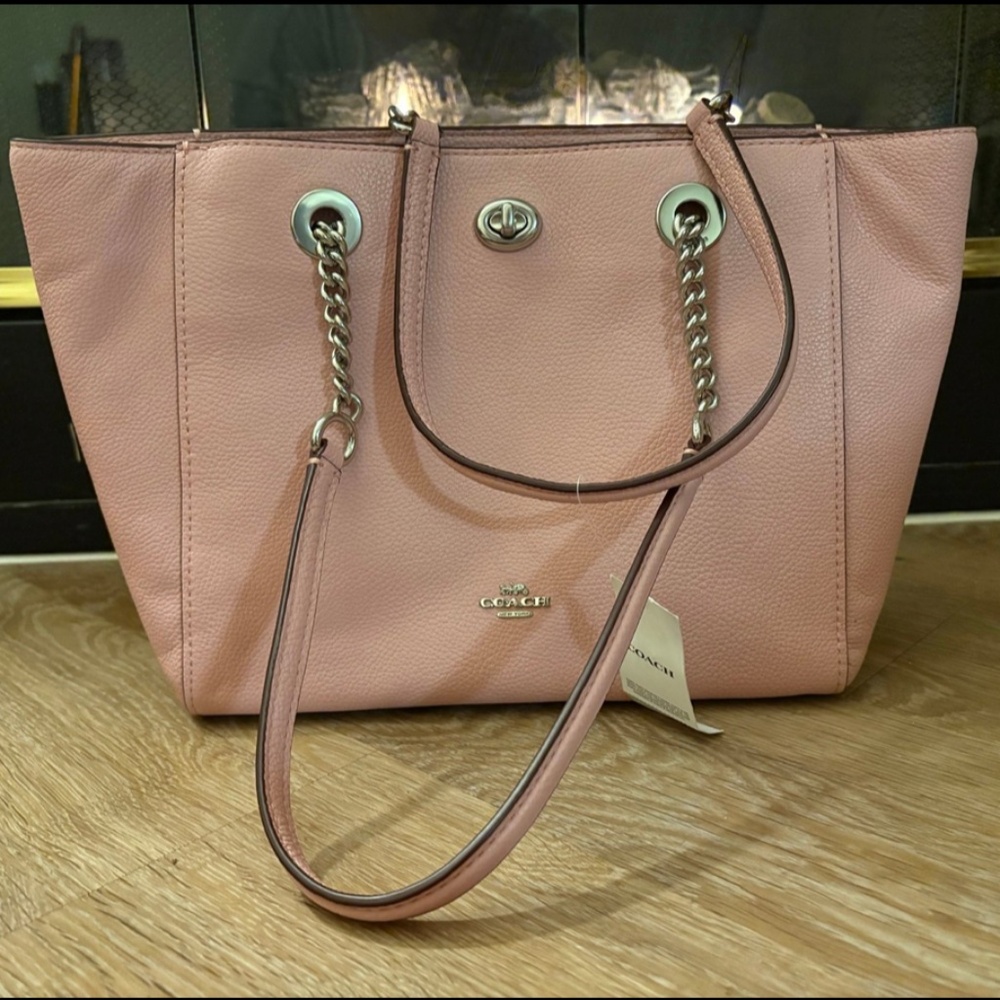 COACH Pebbled Turnlock Chain Tote 2 Powder Pink